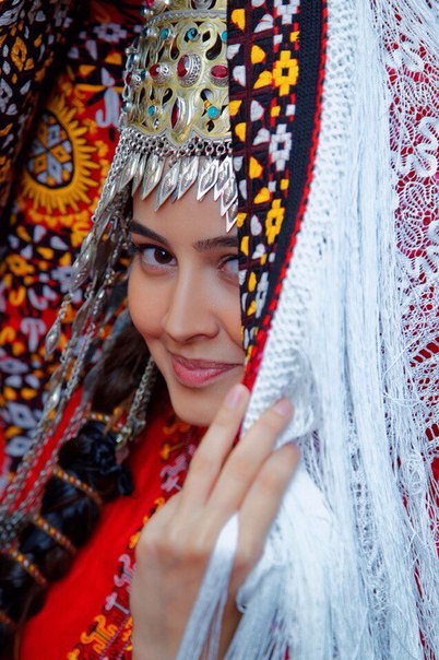 Любительское порно: Туркменский девушки с длинными воласами домашний секс