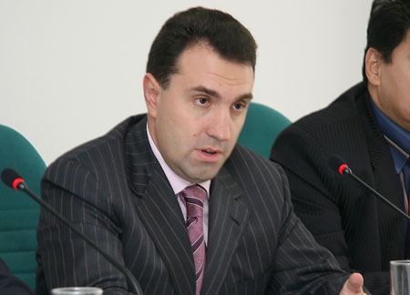 Олег Новачук