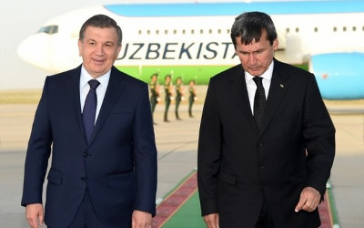 Mirziyoyev in Turkmenistan