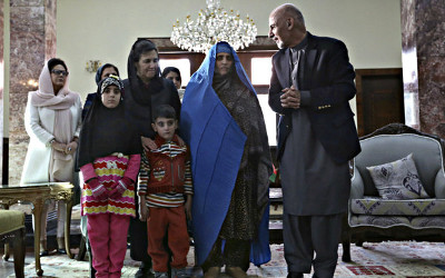 Afghan Girl, Sharbat Gula