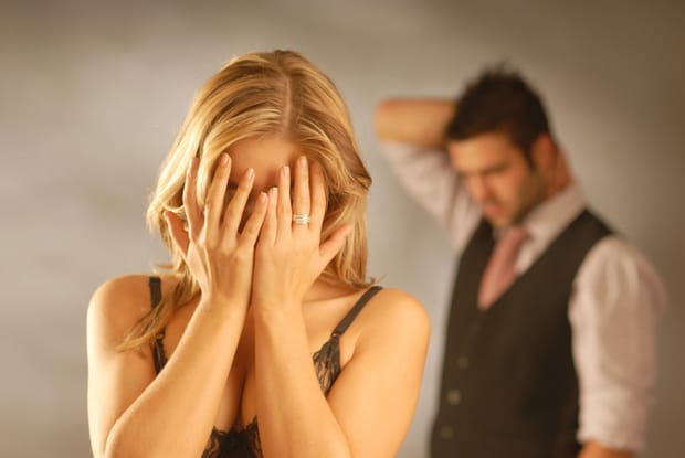 Как запах женских слез влияет на мужчин?