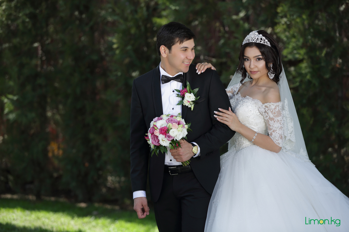 Традиционный наряд казахской невесты
