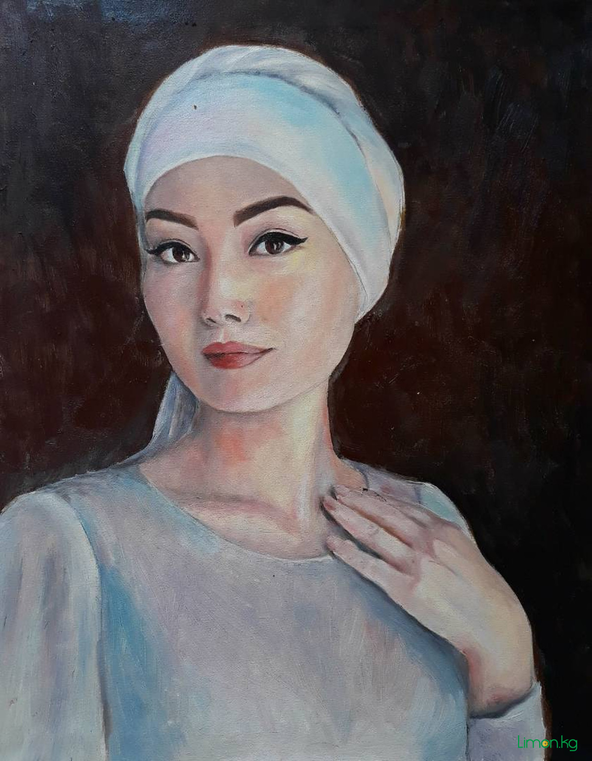 Портрет карандашом казахской женщины