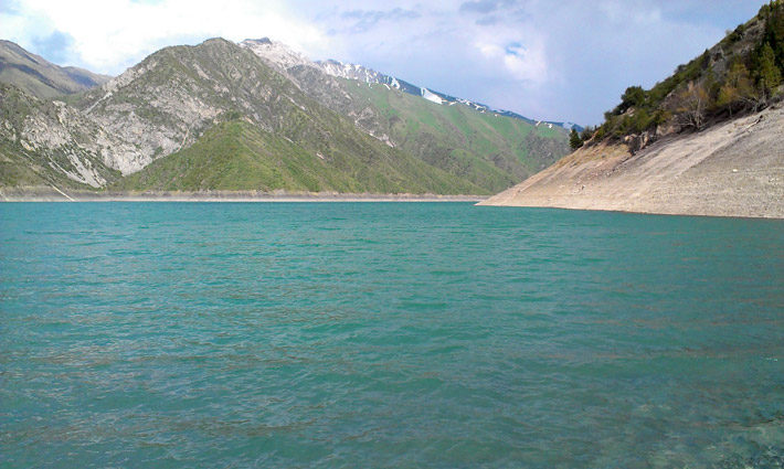 Озеро Кара-Суу, Кыргызстан (4)