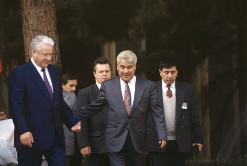 Президент России Борис Николаевич Ельцин и президент Туркменистана Сапармурат Ниязов декабрь, 1993 год