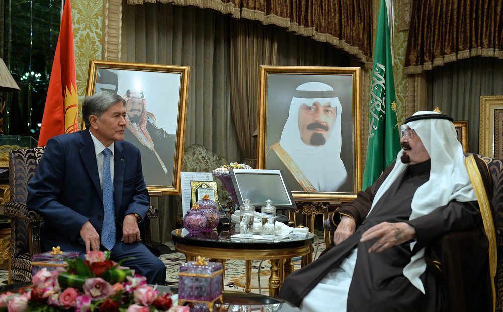 С королем Саудовской Аравии Абдаллой бин Абдель Азиз Аль Саудом (2 декабря 2014 года, Королевство Саудовская Аравия)