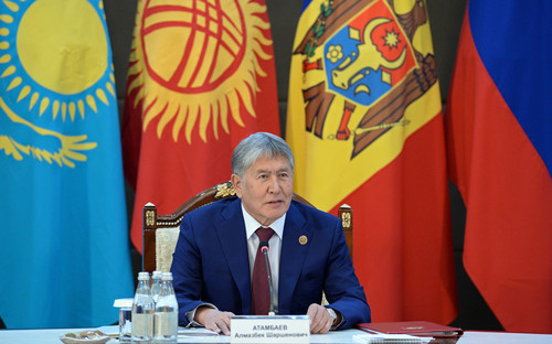 президент Кыргызстана Алмазбек Атамбаев