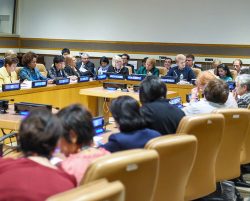 Президент Всемирного банка Ким выступает на конференции женщин-лидеров мира