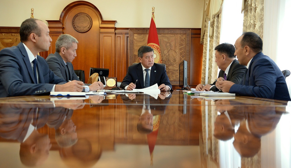 Встреча президента С.Жээнбекова с представителями Российско-Кыргызского фонда развития, «Гарантийный фонд», «Айыл Банк», «РСК Банк»