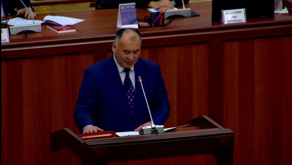министр энергетики и промышленности Кубанычбек Турдубаев