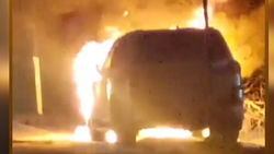 В мкр Учкун ночью сгорел Lexus