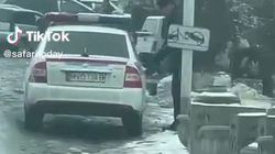 Машина МВД припаркована в неположенном месте. Видео