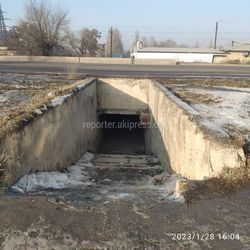 Подземный переход на Толстого-Валиханова в Бишкеке находится в разрушенном состоянии
