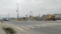 «Бишкекасфальтсервис» восстановил упавший на Чортекова дорожный знак