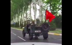 В Бишкеке замечен стилизованный автомобиль в преддверии Дня Победы