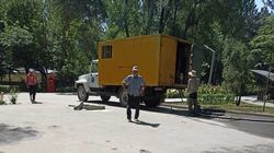 «Бишкекводоканал» устранил утечку воды в Карагачевой роще