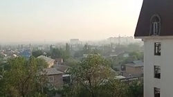 Жительница Селекционного жалуется на дым. Видео