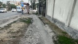Тротуары в Рабочем городке в ужасном состоянии. Фото