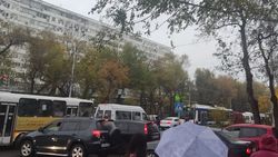 Пробки на Айтматова от Ахунбаева до Горького. Фото