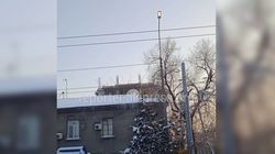 На улице Льва Толстого и Тимура Фрунзе и днем горят фонари из-за ремонта, - мэрия