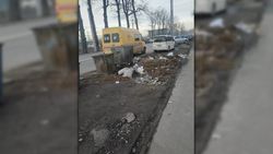 Горожанин жалуется на мусор на улице Абдрахманова