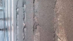 На новом асфальте в Сокулуке образовались ямы. Видео