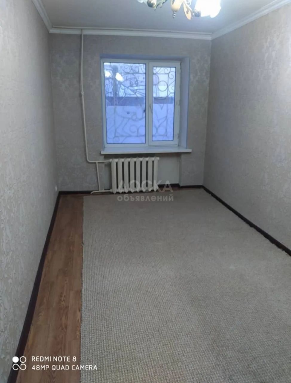Сдаю 2-комнатную квартиру, 45кв. м., этаж - 1/4, Улан.