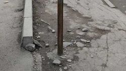 «Бишкекасфальтсервис» переустановил знак в Джале, который стоял посреди тротуара, - мэрия