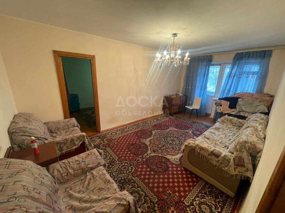 Продаю 2-комнатную квартиру, 43кв. м., этаж - 2/5, Чуй / Турусбекова.
