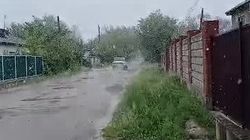 «Как на Новый год». В Таласской области пошел снег. Видео