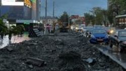 Территорию перед ЦУМом раскопали. Что там будет? - горожанин