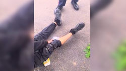 На Токтогула-Ибраимова мужчина упал в люк