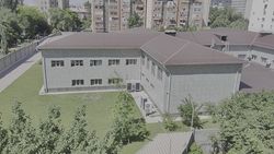 Горожанин жалуется на шум от кондиционеров Первомайского суда. Видео