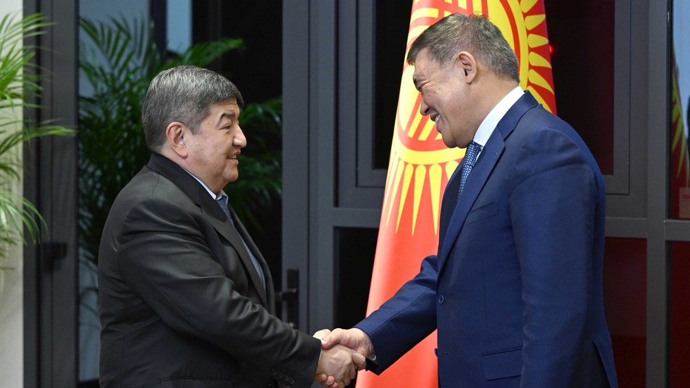 Акылбек Жапаров и Рапиль Жошыбаев