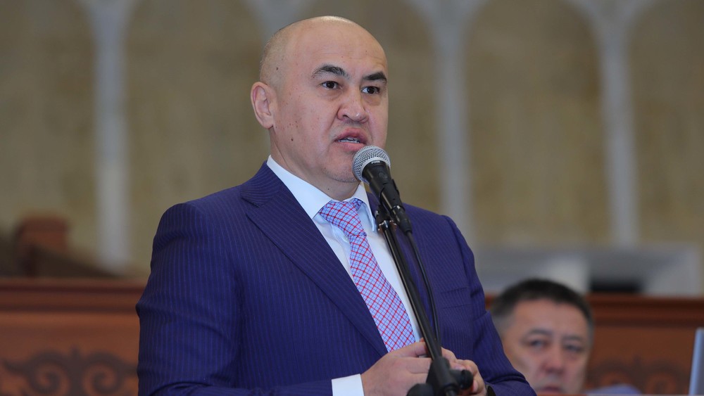 Депутат Алтынбек Сулайманов