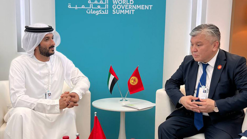 Встреча первого зампреда кабмина Арзыбека Кожошева с министром экономики ОАЭ  Абдаллой бин Тауком Аль-Марри