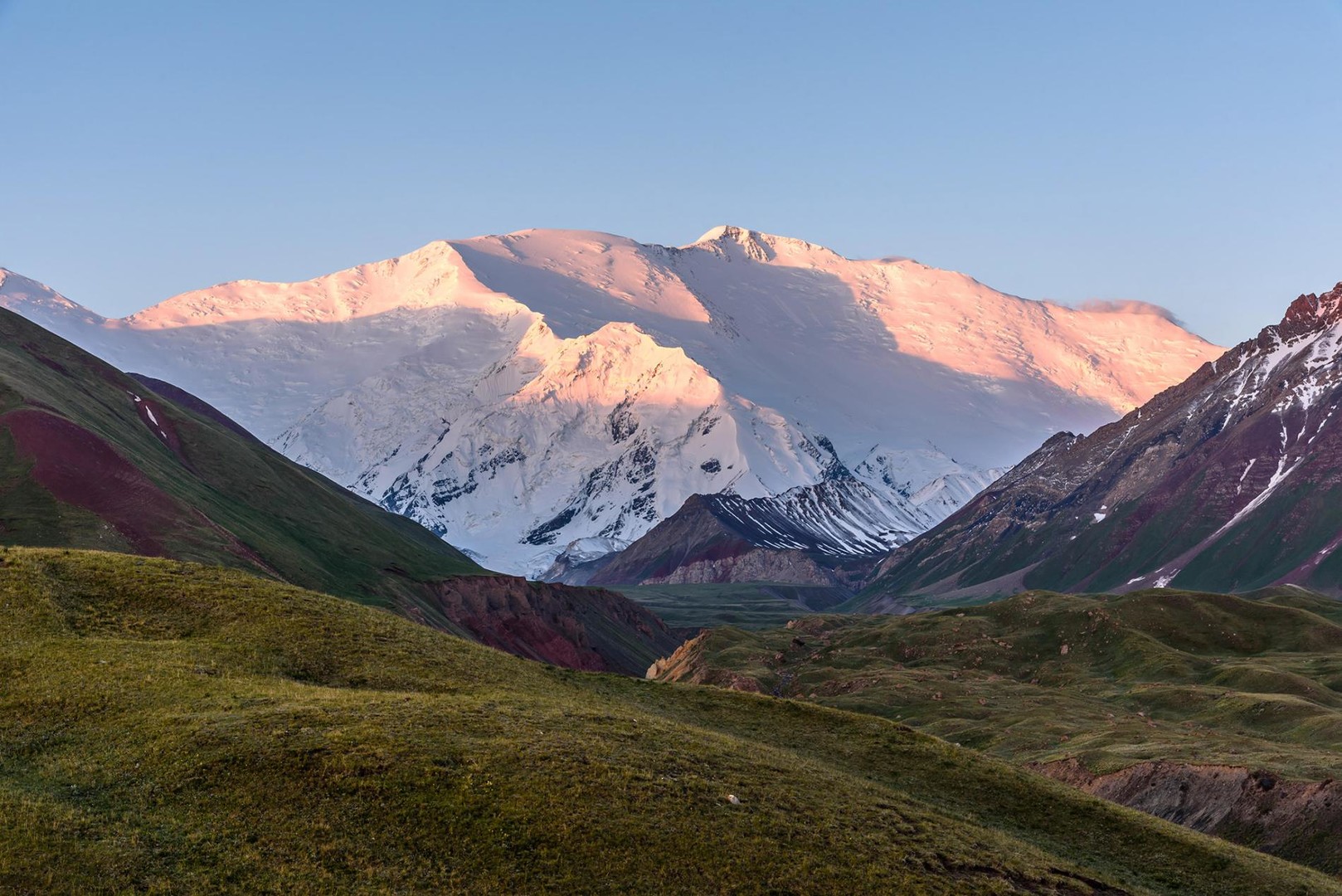 National Geographic: 8 самых диких и красивых мест Кыргызстана ...