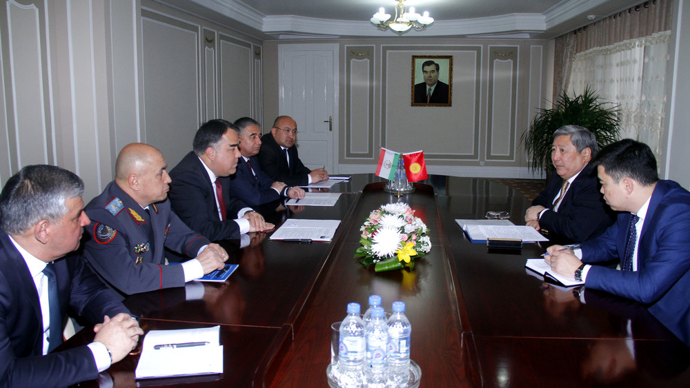 В городе Худжанд представители Кыргызстана и Таджикистана обсудили вопросы границы