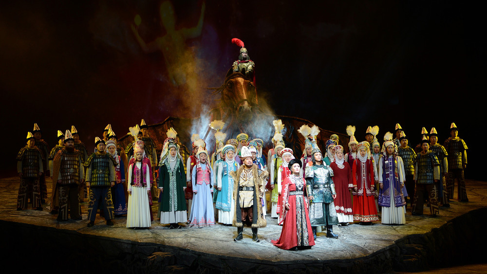 Опера Манас во время госвизита С.Жээнбекова в Китай в 2018 году