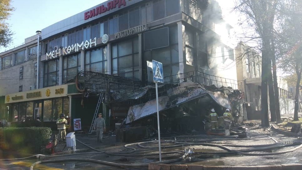 Последствия взрыва в кафе «Антошка»