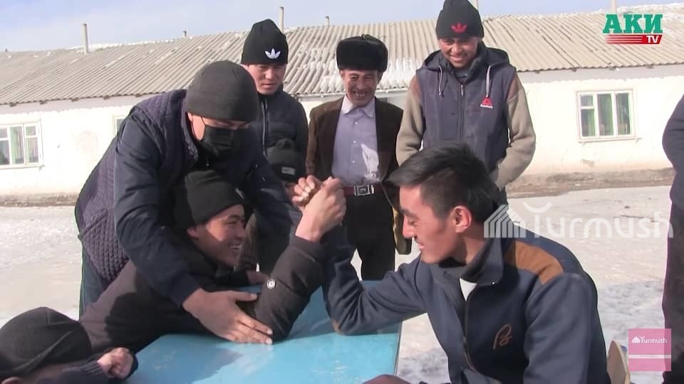 Памирские кыргызы в Алае