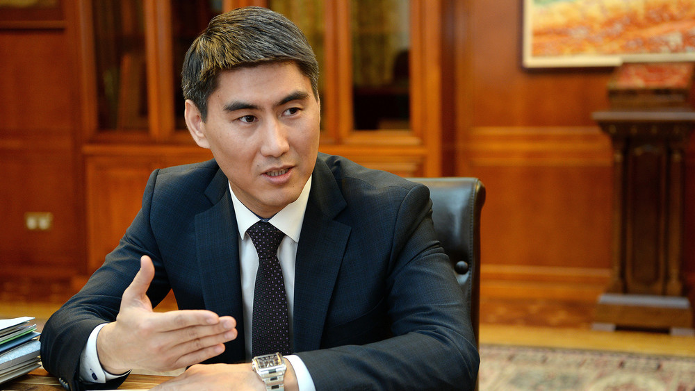Министр иностранных дел Чингиз Айдарбеков