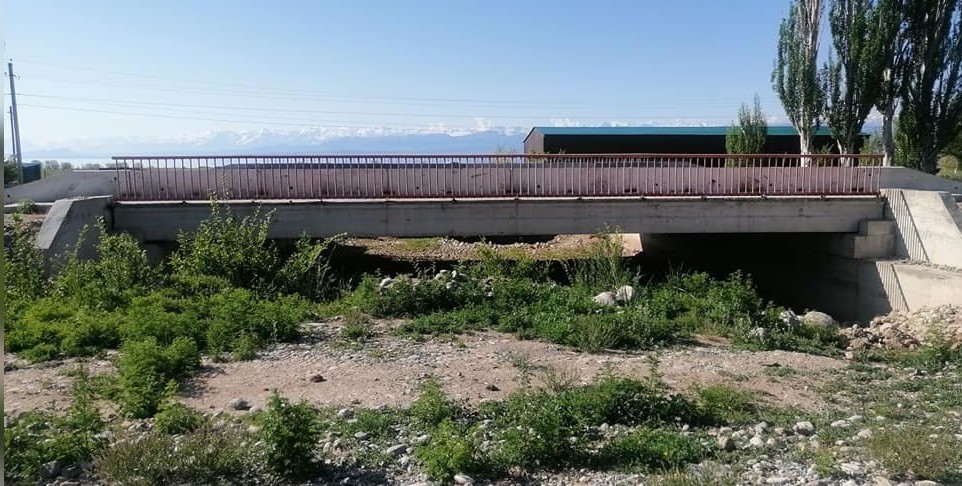 Мост в Иссык-Кульском районе