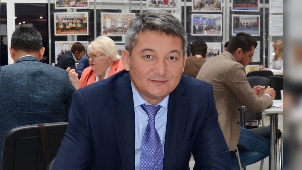 Алмаз Сарыбаев