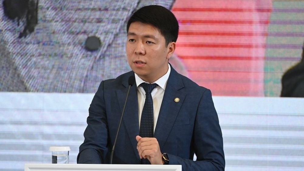 Эрбол Султанбаев