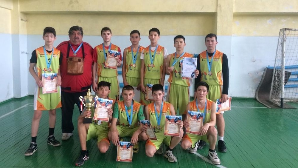 Юношеская баскетбольная команда города Кара-Балта