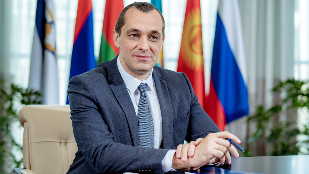 Министр по промышленности и АПК ЕЭК Александр Субботин
