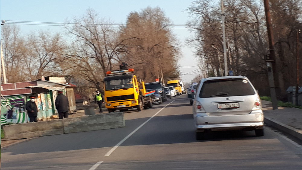 Блокпост на улице Осмонкула (пересечение с БЧК)