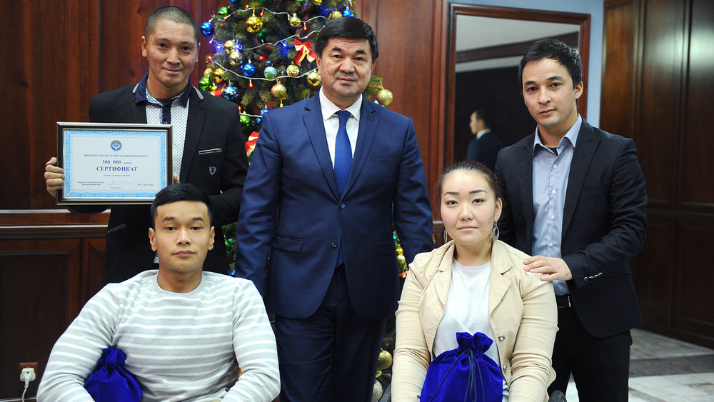 Группа «Тумар» на встрече с премьер-министром Абылгазиевым