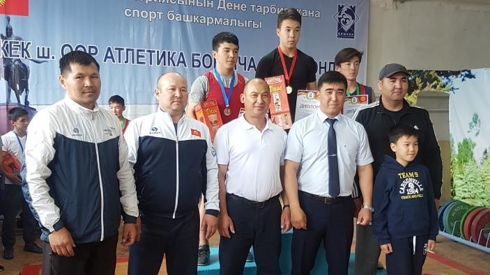 Чемпионат Бишкека по тяжелой атлетике